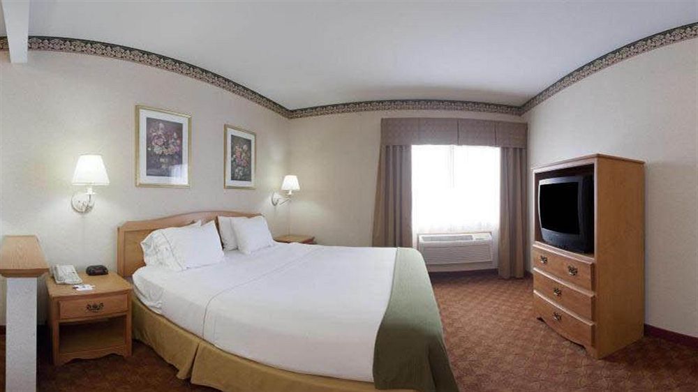 Holiday Inn Express Hotel & Suites Wauseon By Ihg Exterior foto
